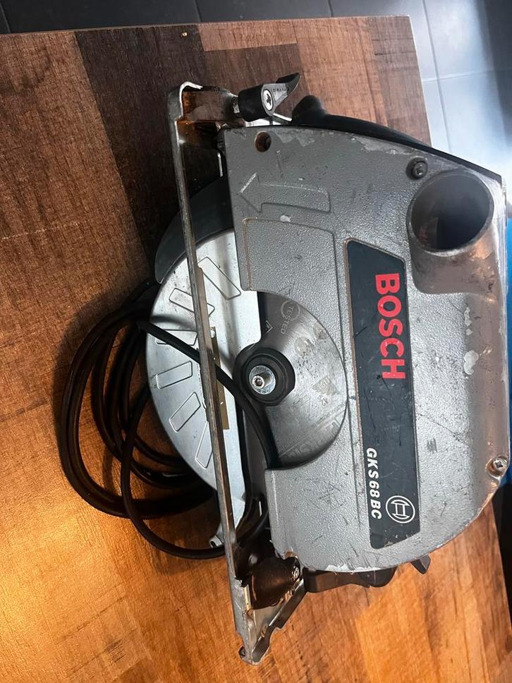 Bosch GKS 68 BC Cirkelzaag, Doe-het-zelf en Verbouw, Gereedschap | Zaagmachines, Gebruikt, Cirkelzaag, 1200 watt of meer, 70 mm of meer