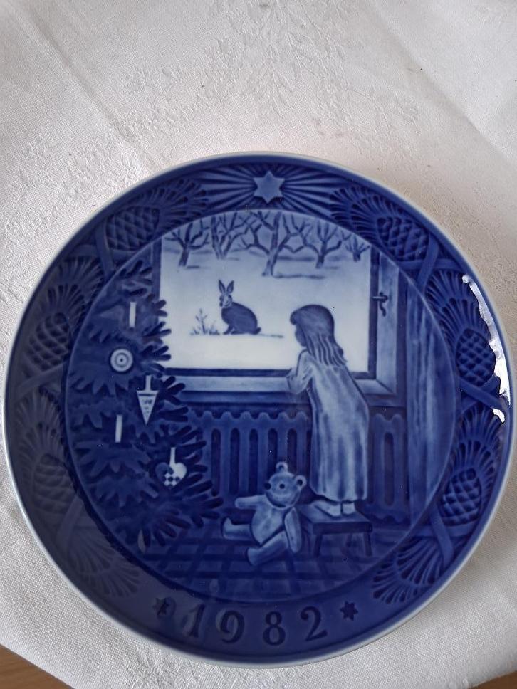 Royal Copenhagen kerstbord 1982 *eureka*, Antiek en Kunst, Antiek | Servies los, Ophalen of Verzenden