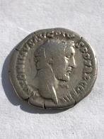 Zilveren Romeinse munt Antonius Pius, Zilver, Ophalen of Verzenden, Losse munt