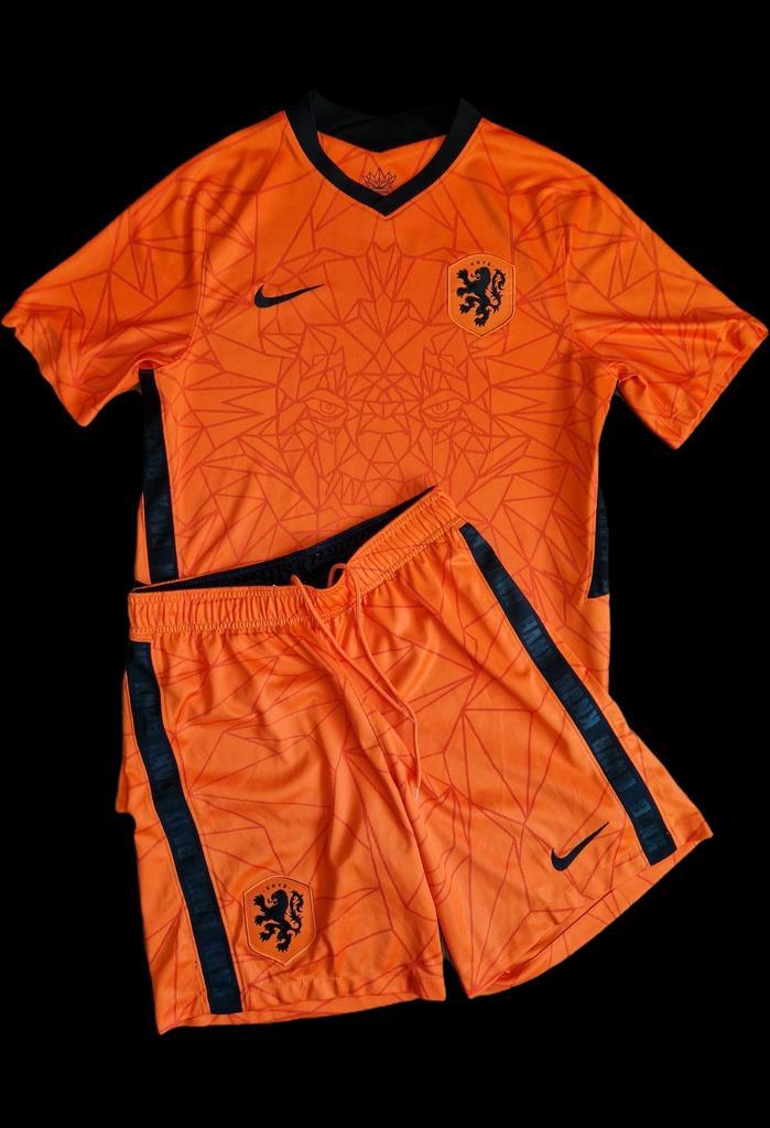 Nederlands elftal tenue 20/22 KNVB Oranje shirt + broekje, Kleding | Heren, Sportkleding, Zo goed als nieuw, Voetbal, Maat 48/50 (M)