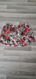 10)Te koop nieuwe groen/rood short maat 3xl ongv. 46, Nieuw, Ophalen of Verzenden, Broek of Spijkerbroek, Rood