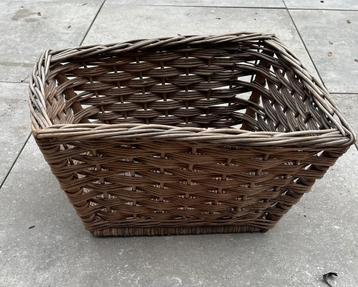 Fietsmand Rieten / Rotanmand beschikbaar voor biedingen