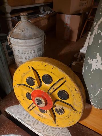 Groot antiek industrieel houten wiel mal ø 50 cm beschikbaar voor biedingen