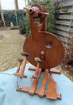 Ariadne spinnewiel + 4 klossen + twijnrek / haspel ook Louët, Ophalen of Verzenden, Gebruikt, Spinnewiel