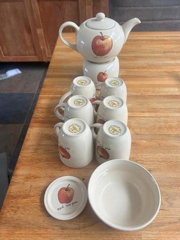 Servies set Jet ter Steege beschikbaar voor biedingen