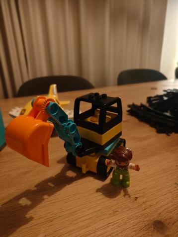 Duplo Graafmachine met Figuur beschikbaar voor biedingen