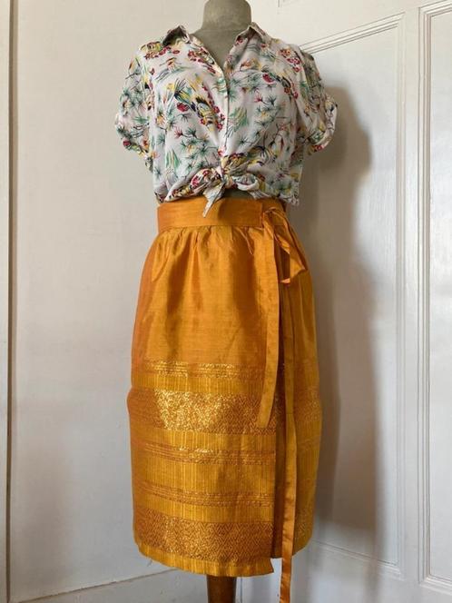 Super mooie vintage zijden wikkelrok, Kleding | Dames, Rokken, Zo goed als nieuw, Maat 38/40 (M), Geel, Onder de knie, Ophalen of Verzenden