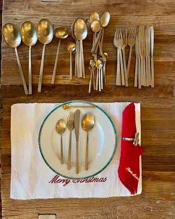 Vintage messing goudkleurige bestek 8 personen beschikbaar voor biedingen