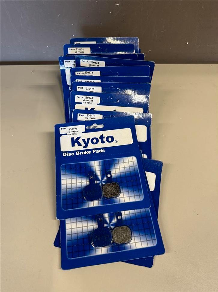 Kyoto Remblokken 230174 FA184 SBS655 - 16 setjes, Motoren, Accessoires | Overige, Zo goed als nieuw, Ophalen of Verzenden