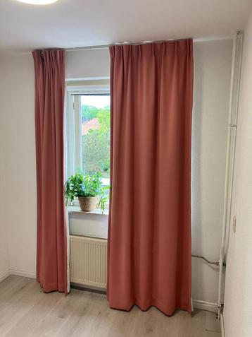 Roze gordijnen voor enkel raam beschikbaar voor biedingen