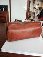 Vintage Bruine Leren dokterstas., Ophalen of Verzenden, Gebruikt, Bruin, Handtas