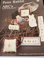 BORDUURPATROON BOOK 531 BEATRIX POTTER ABC'S PETER RABBIT, Verzenden, Zo goed als nieuw, Handborduren, Patroon