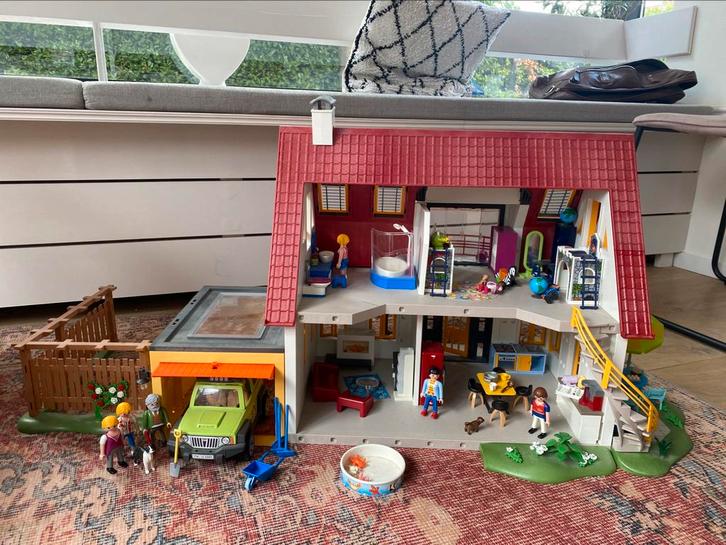 Playmobil moderne villa 4279 + complete inrichting, garage, Kinderen en Baby's, Speelgoed | Playmobil, Zo goed als nieuw, Ophalen of Verzenden
