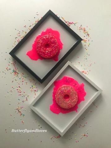 Schilderij 3D donuts Neon kleur echte eyecatcher Pop Art beschikbaar voor biedingen