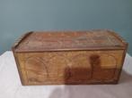 Houtsnijwerk kist met koper ingelegd, Ophalen of Verzenden