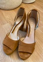 Dames zomerschoenen, laarzen UNISA VIA VAI MJUS maat 39-40, Kleding | Dames, Schoenen, Bruin, Overige typen, Ophalen of Verzenden