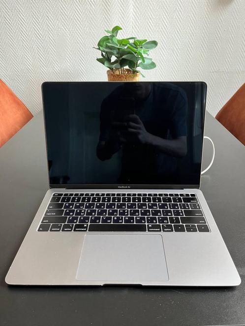 MacBook Air 13” 2019 – i5 – 8GB – 256GB SSD – Space Gray, Computers en Software, Apple Macbooks, Zo goed als nieuw, MacBook Air