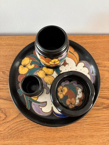 Vintage Rookset met Bloemmotief beschikbaar voor biedingen