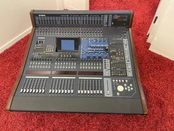 Yamaha DM2000 Mixer beschikbaar voor biedingen