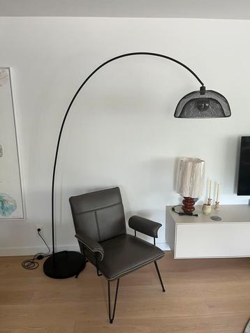 Lamp beschikbaar voor biedingen