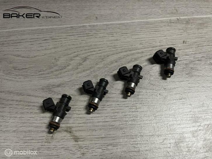 Injector Renault Twingo II 1.2 ('07-'14) 8200292590, Auto-onderdelen, Brandstofsystemen, Renault, Gebruikt, Ophalen of Verzenden