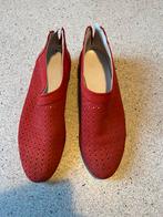 Volare maat 39 ½, Kleding | Dames, Ophalen of Verzenden, Zo goed als nieuw, Rood