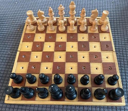 Schaakspel voor slechtzienden en blinden, Hobby en Vrije tijd, Gezelschapsspellen | Bordspellen, Zo goed als nieuw, Een of twee spelers