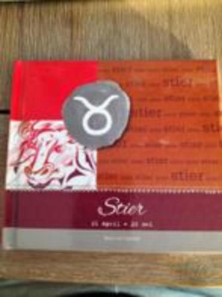 Stier Horoscoopboekje, Boeken, Esoterie en Spiritualiteit, Zo goed als nieuw, Achtergrond en Informatie, Spiritualiteit algemeen