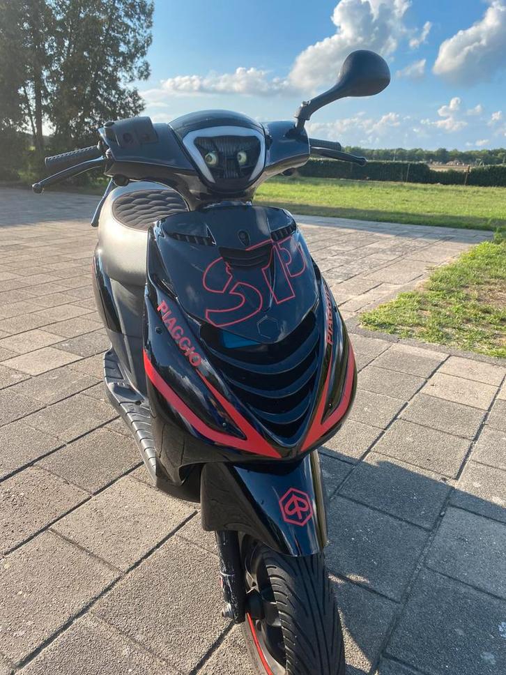 Piaggio Zip 50cc 4-takt, Fietsen en Brommers, Scooters | Piaggio, Gebruikt, Zip, Maximaal 45 km/u, Benzine, Ophalen