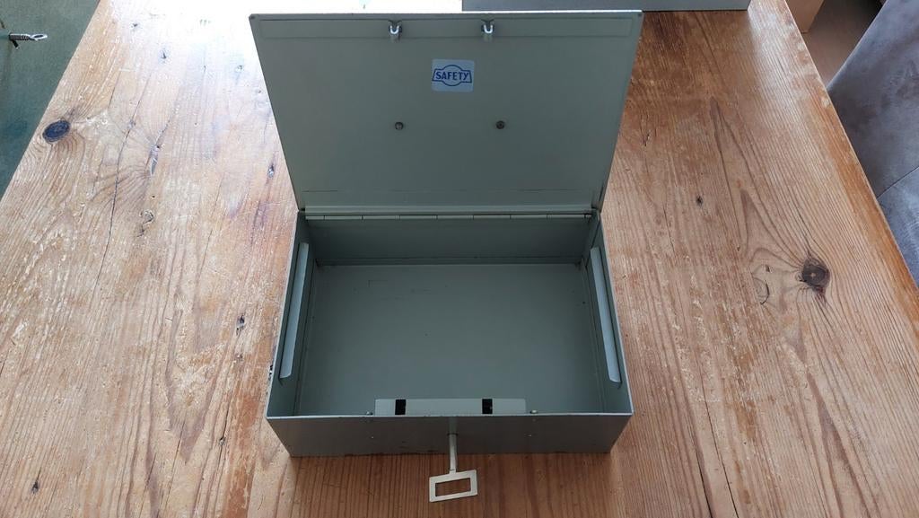 Vintage geldkistjes, Verzamelen, Retro, Ophalen, Huis en Inrichting