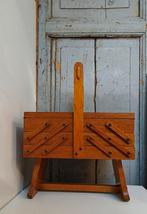 Stevige vintage naaidoos, Ophalen of Verzenden, Gebruikt