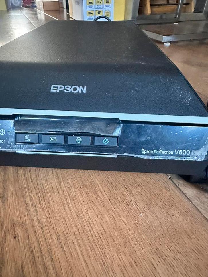 Epson Perfection V600 Photo – Zo goed als nieuw, Computers en Software, Scanners, Zo goed als nieuw, Fotoscanner, Ophalen of Verzenden