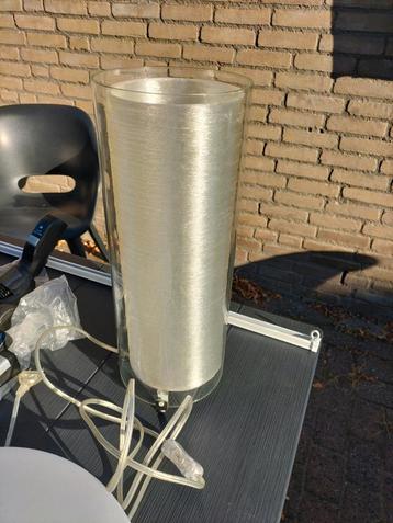 Lamp beschikbaar voor biedingen