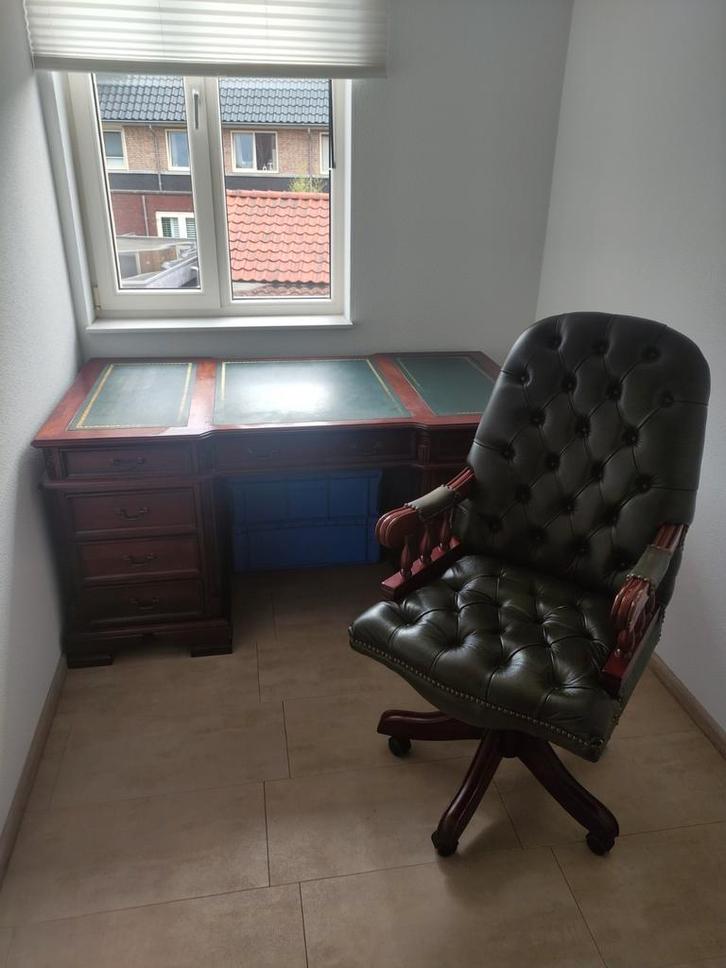 Klassiek koloniaal bureau + bureaustoel, Huis en Inrichting, Bureaus, Gebruikt, Bureau, Ophalen
