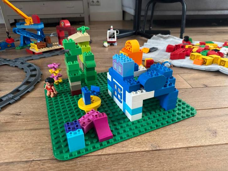 Duplo bouwplaat en losse blokken, Kinderen en Baby's, Speelgoed | Duplo en Lego, Gebruikt, Duplo, Losse stenen, Ophalen of Verzenden