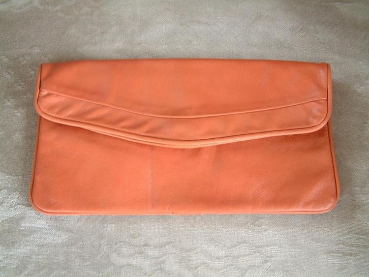 Leren envelop tasje tas echt leer jaren 1970 cognac kleurig, Sieraden, Tassen en Uiterlijk, Tassen | Damestassen, Avondtasje, Bruin