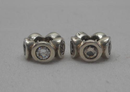 Pandora zilveren set bedels met steentjes nr.749, Sieraden, Tassen en Uiterlijk, Bedels, Zo goed als nieuw, Pandora, Zilver, 2 of 3 bedels