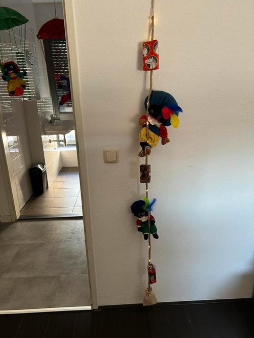 Zwarte pietjes in touw, MET verlichting‼️, Diversen, Sinterklaas, Gebruikt, Ophalen of Verzenden