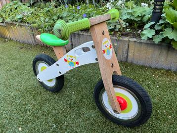 Houten loopfiets beschikbaar voor biedingen