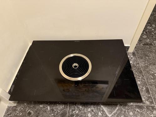 Bora kookplaat met ingebouwde afzuiging (kleine schade), Witgoed en Apparatuur, Kookplaten, Gebruikt, Inbouw, Inductie, 4 kookzones