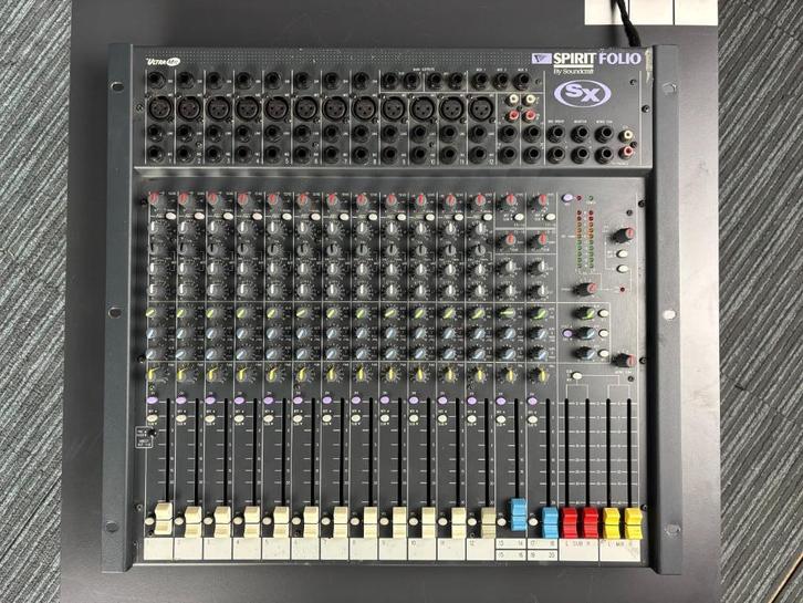 Soundcraft Spirit Folio SX – 20 kanaals analoog mengpaneel, Muziek en Instrumenten, Mengpanelen, Gebruikt, 10 tot 20 kanalen, Microfooningang