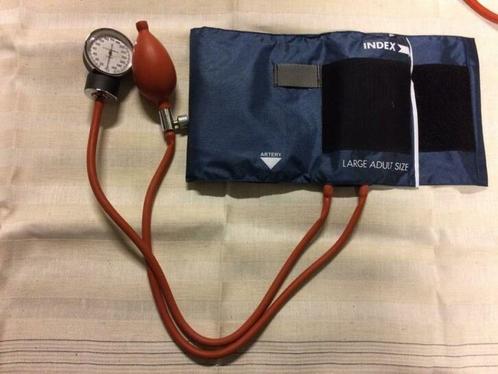bloeddrukmeter degelijke uitvoering met groot model manchet, Diversen, Braces, Ophalen of Verzenden