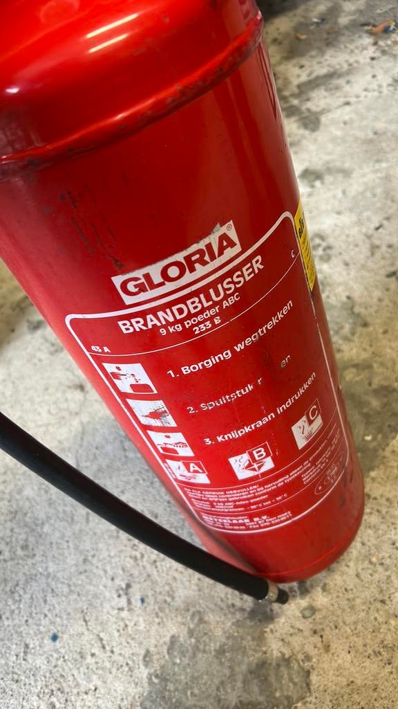 Brandblusser gekeurd, Ophalen, Zo goed als nieuw