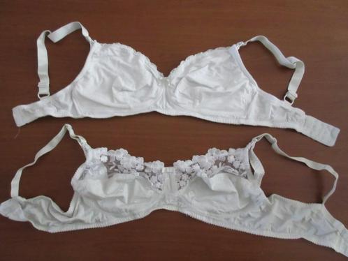 2 Voedings BH's maat 85E en 90E, Kleding | Dames, Ondergoed en Lingerie, BH, Wit, Ophalen of Verzenden