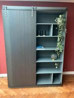 Handgemaakte half-dichte tv-kast, met metalen schuifdeur., Huis en Inrichting, Ophalen, 25 tot 50 cm, 200 cm of meer, Minder dan 100 cm