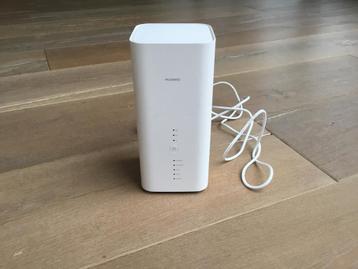 * Zo goed als nieuw:HUAWEI model b818-263 router en modem* beschikbaar voor biedingen