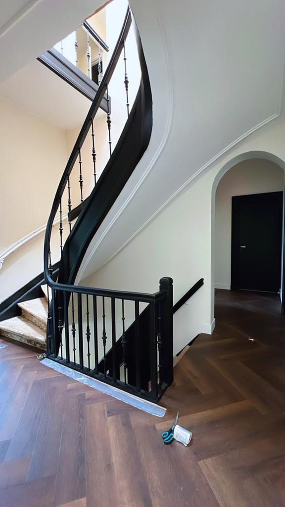 Binnen en buiten schikderwerk, Diensten en Vakmensen, Stukadoors en Tegelzetters