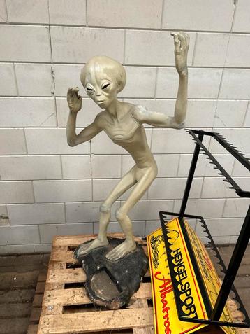 Alien Beeld - Uniek Decoratie Stuk beschikbaar voor biedingen