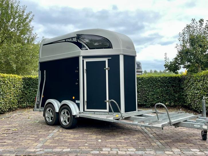 Zeer mooie 2 paards Atec mentrailer, koetsentrailer, Dieren en Toebehoren, Paarden en Pony's | Trailers en Aanhangwagens, Zo goed als nieuw