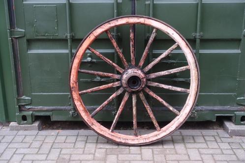 Wagenwiel, groot houten karrewiel, origineel. ø 132 cm., Antiek en Kunst, Curiosa en Brocante, Ophalen of Verzenden